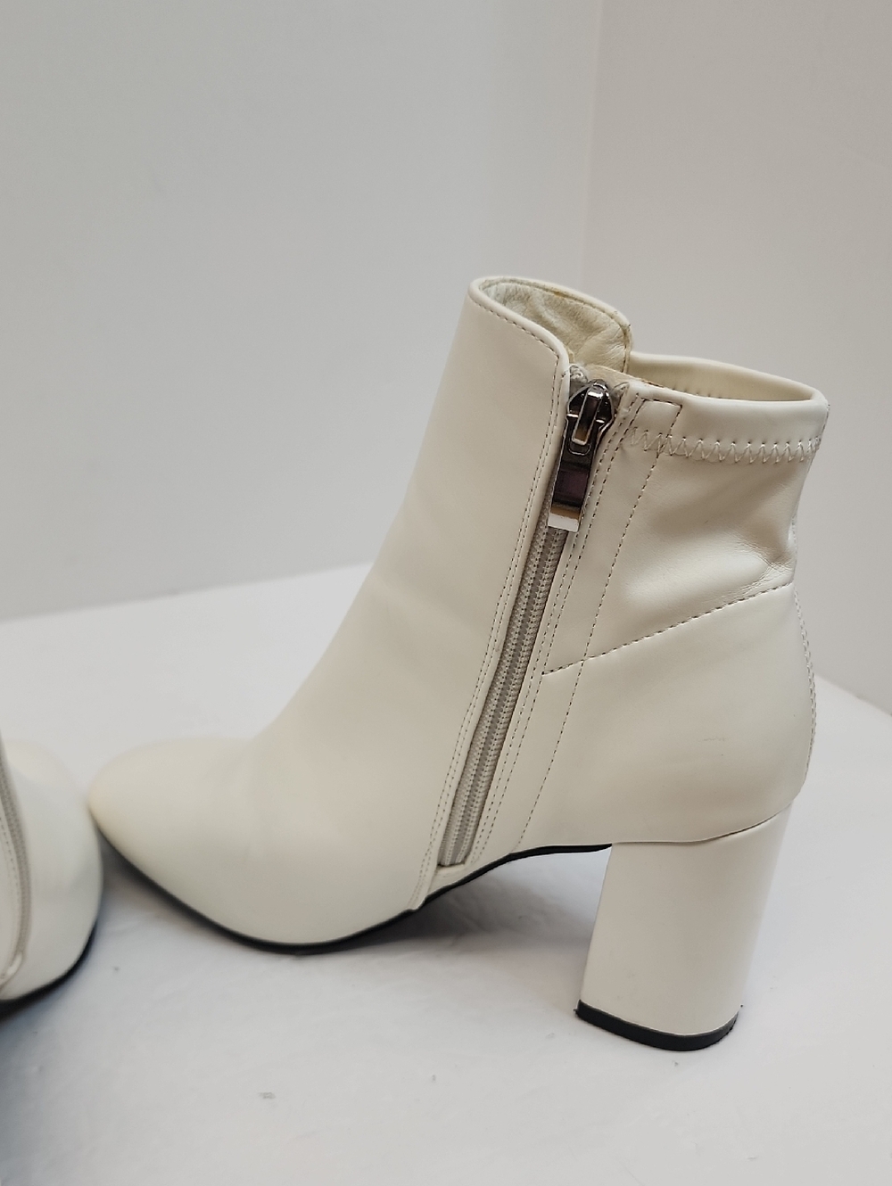 MIA White Block Heel Ankle Boots Side Zip Booties Size 6.5 - Picture 5 of 12